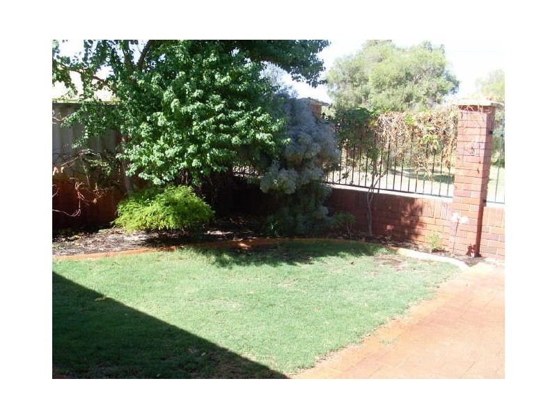 12/22 Swingler Way, Gosnells WA 6110