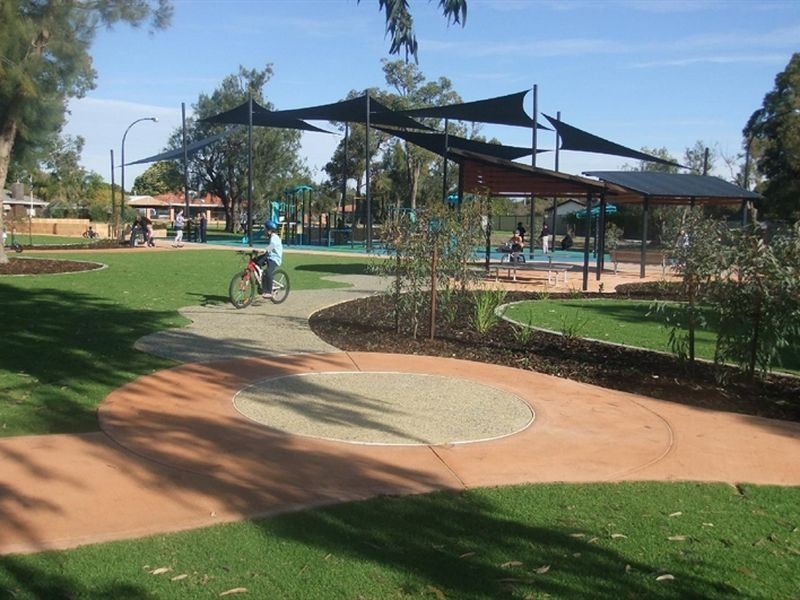 1 Orlestone Street, Gosnells WA 6110