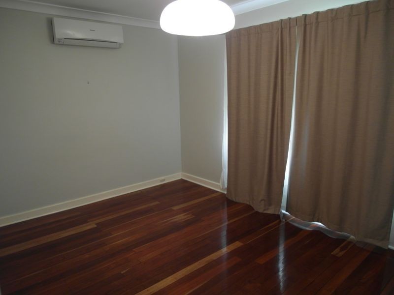 15 Longfield Road, Maddington WA 6109