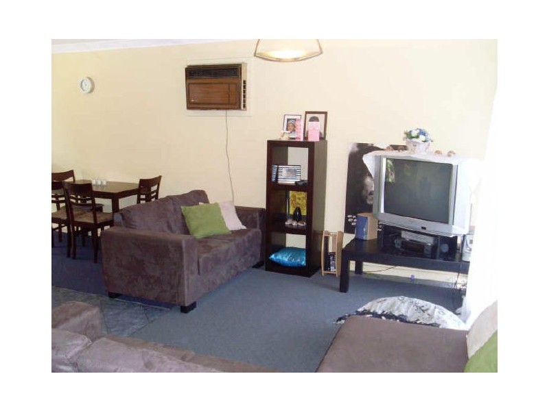 8 Queen Street, Gosnells WA 6110