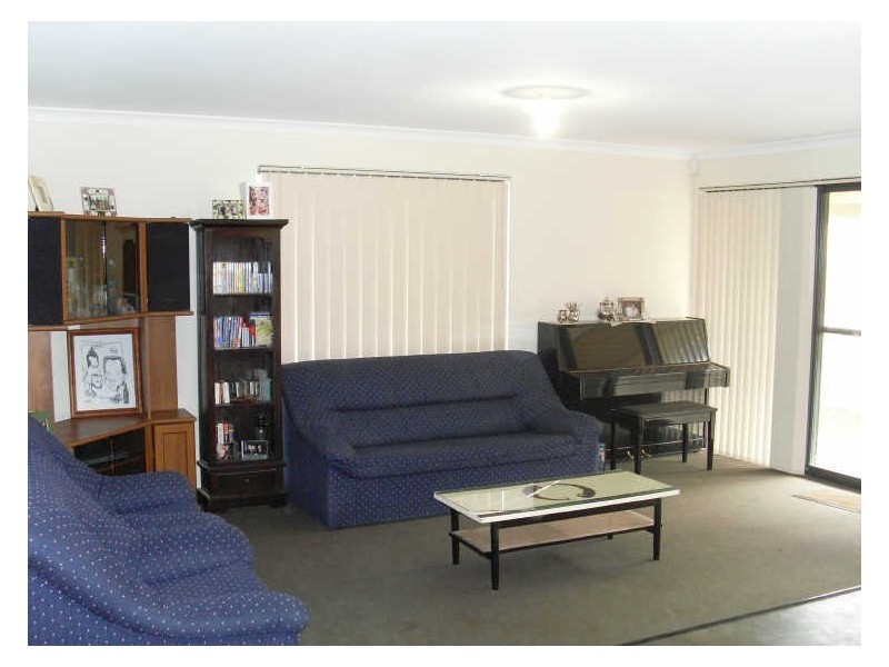 11 Woile Way, Byford WA 6122