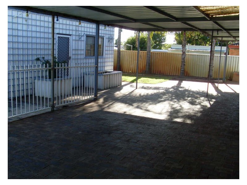 12 Isdell Place, Gosnells WA 6110