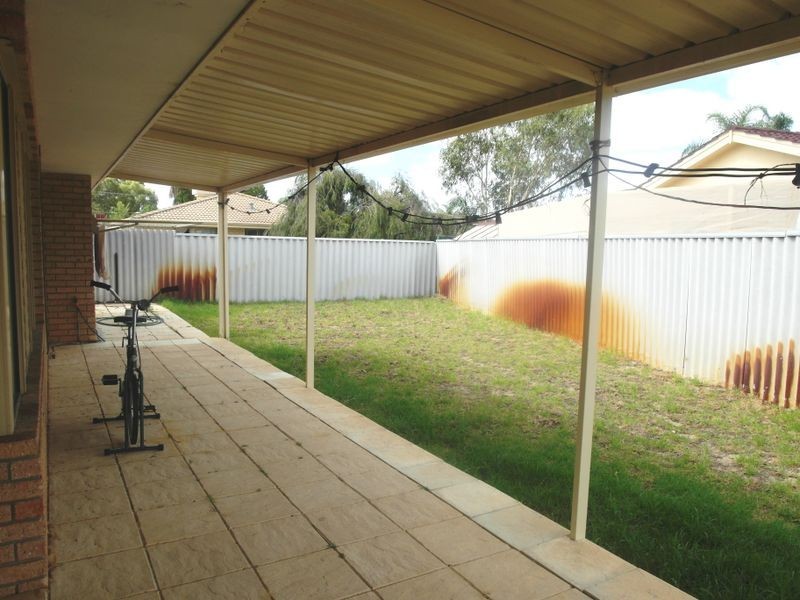 4 Nicholli Court, Gosnells WA 6110