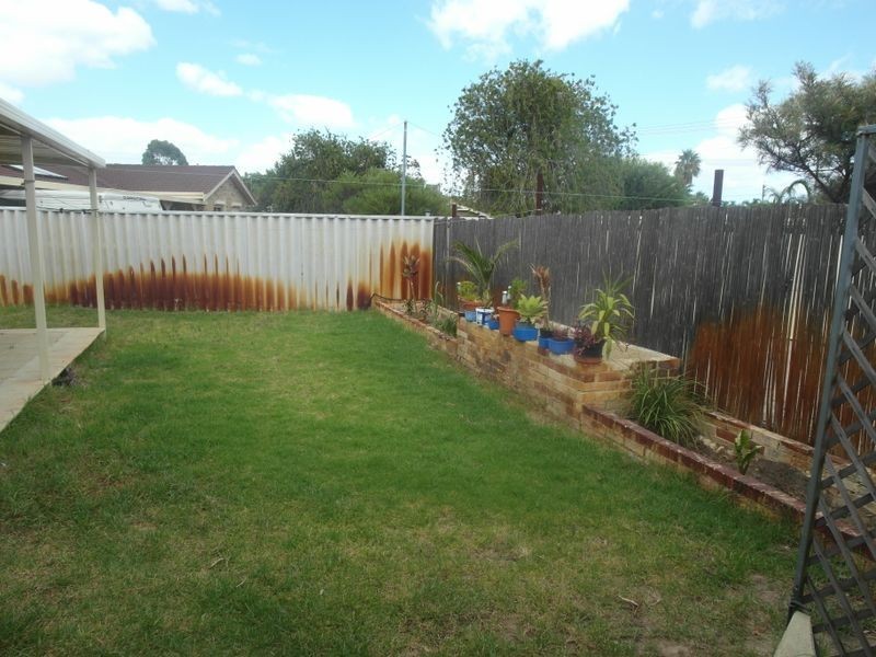 4 Nicholli Court, Gosnells WA 6110
