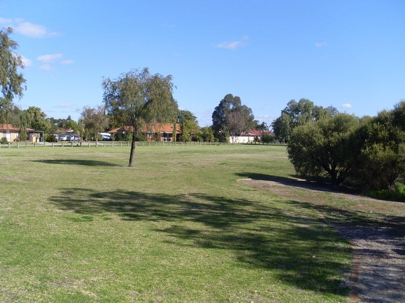16 Kookaburra Way, Gosnells WA 6110