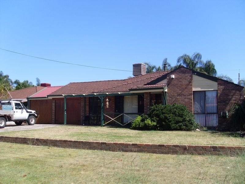 5 Hood Place, Gosnells WA 6110