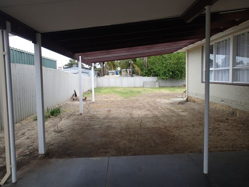 5 Banach Street, Maddington WA 6109