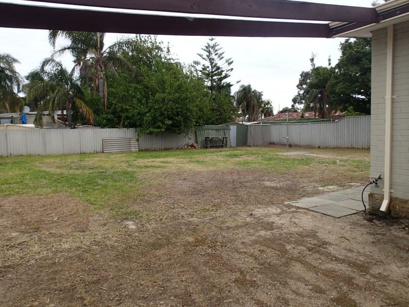 5 Banach Street, Maddington WA 6109