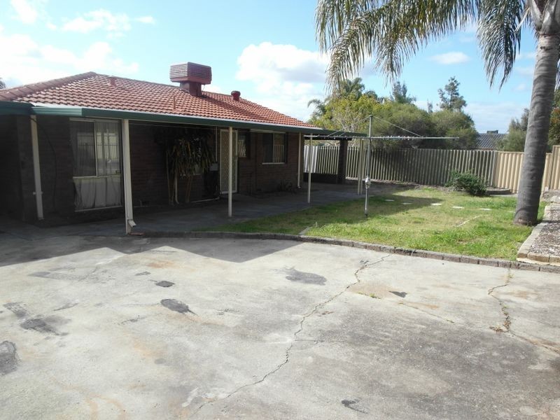 18 Young Street, Gosnells WA 6110