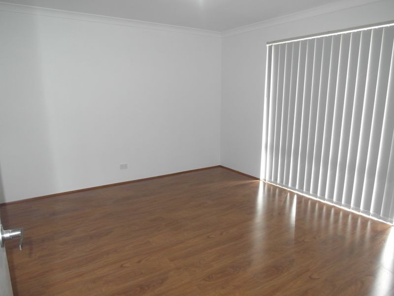 72 Cumbine Loop, Martin WA 6110