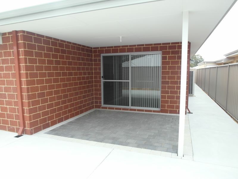 72 Cumbine Loop, Martin WA 6110