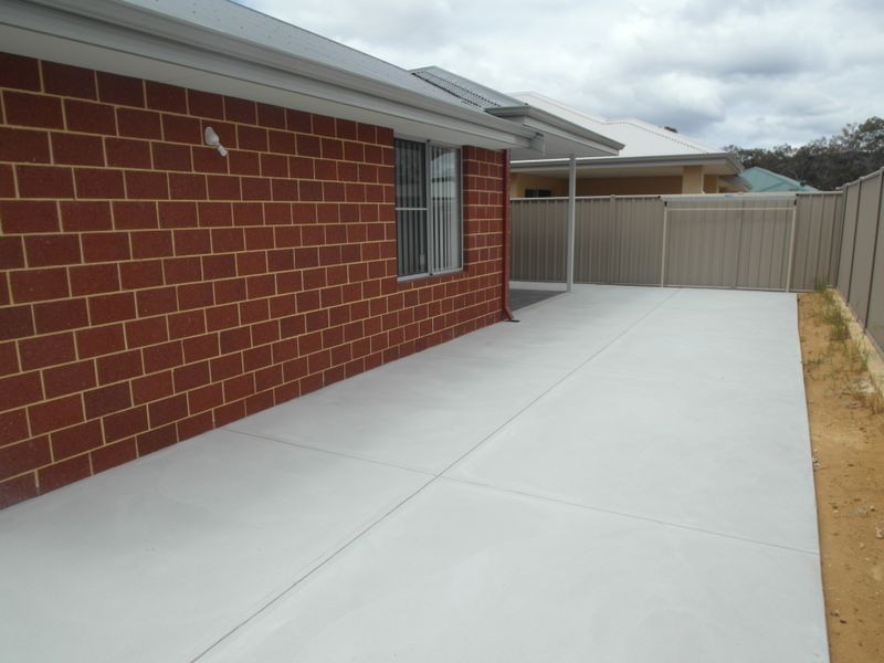 72 Cumbine Loop, Martin WA 6110