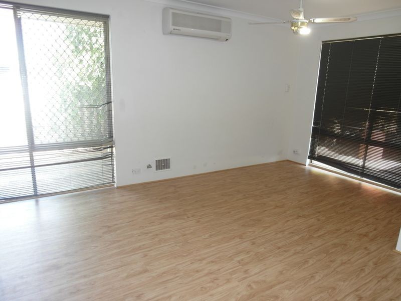 42 Ballard Place, Maddington WA 6109