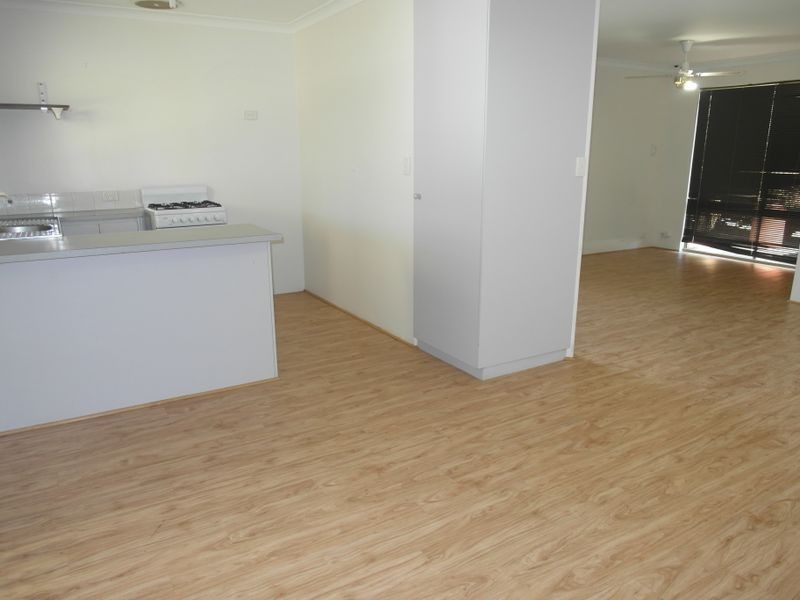 42 Ballard Place, Maddington WA 6109