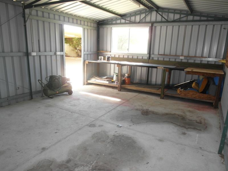 42 Ballard Place, Maddington WA 6109