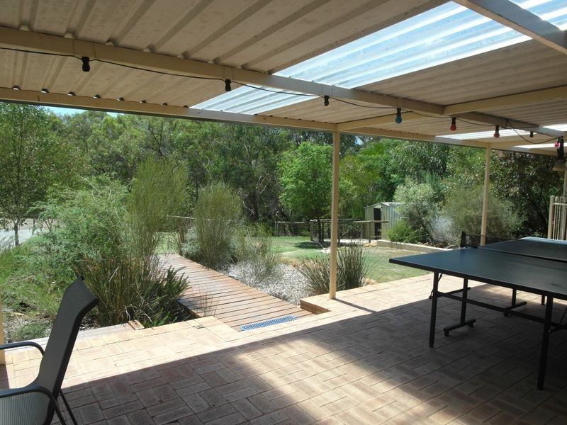 35 Lockhart Place, Gosnells WA 6110