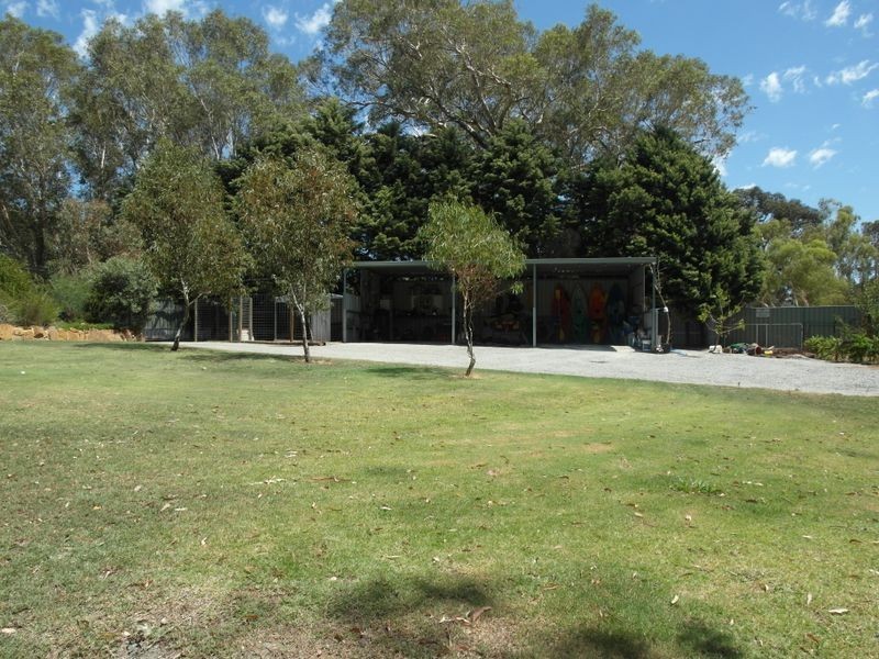 35 Lockhart Place, Gosnells WA 6110