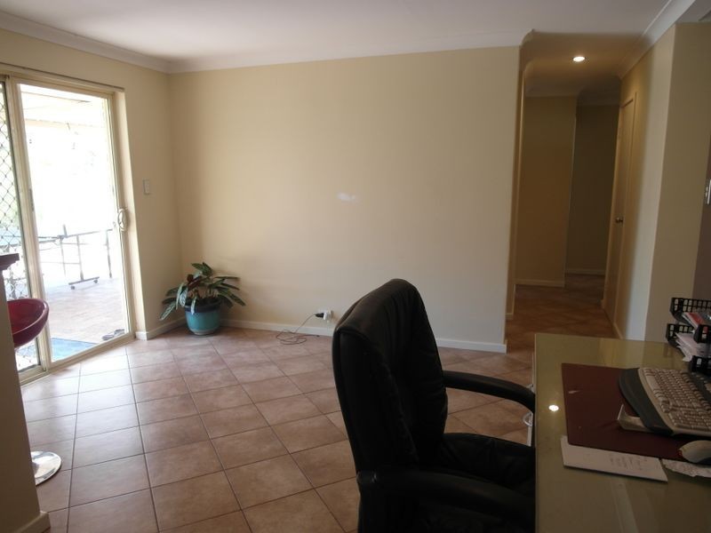 35 Lockhart Place, Gosnells WA 6110