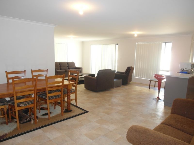 2 Balgarup Place, Gosnells WA 6110