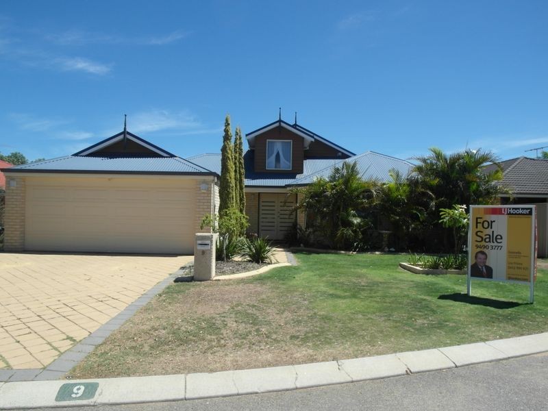 9 The Pines Grove, Jandakot WA 6164