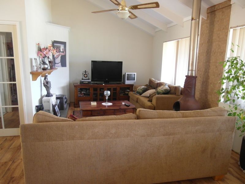 3222 Albany Hwy, Mount Nasura WA 6112