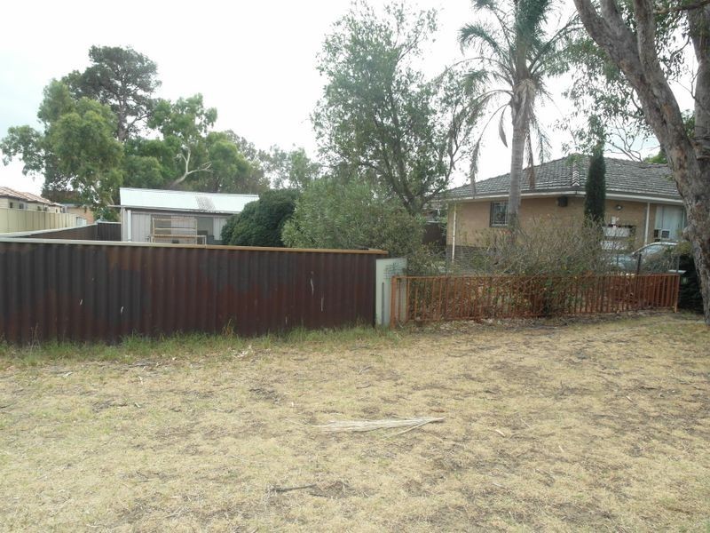 3 Clara Street, Gosnells WA 6110