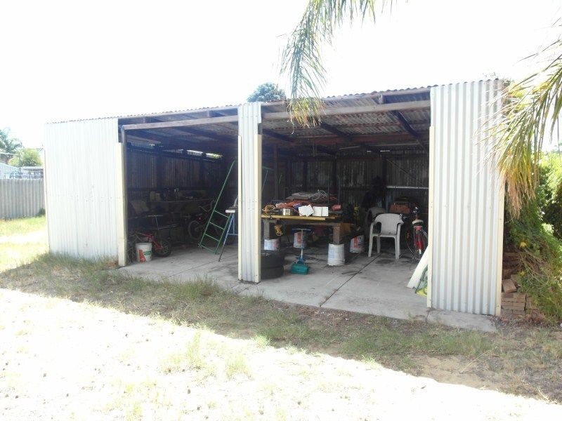 22 Hemeleers Street, Gosnells WA 6110