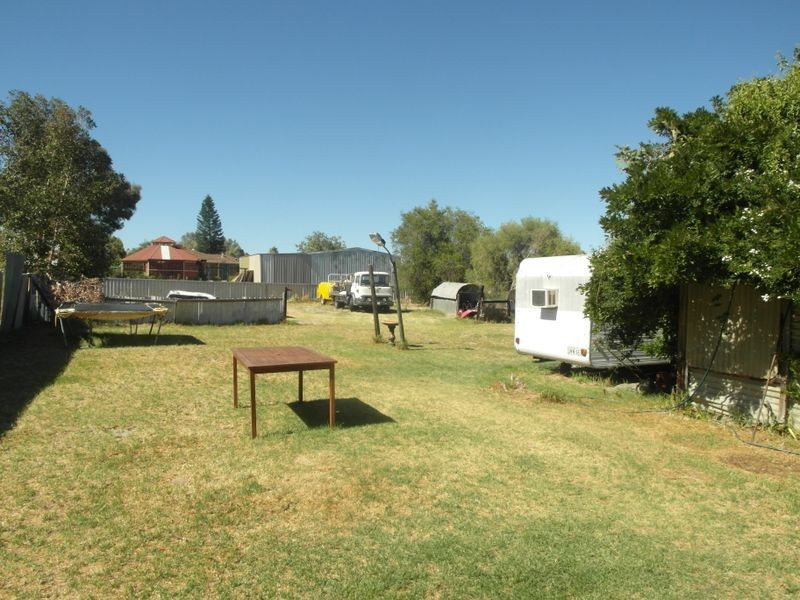 90 Verna Street, Gosnells WA 6110