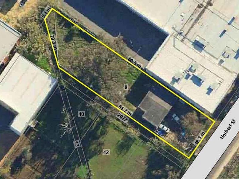 9 Herbert Street, Maddington WA 6109