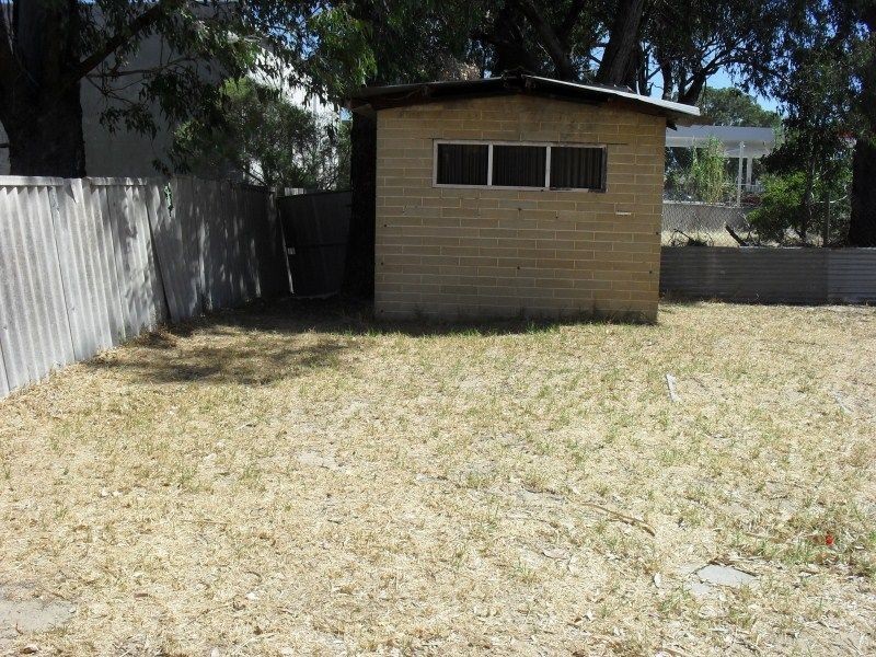 9 Herbert Street, Maddington WA 6109