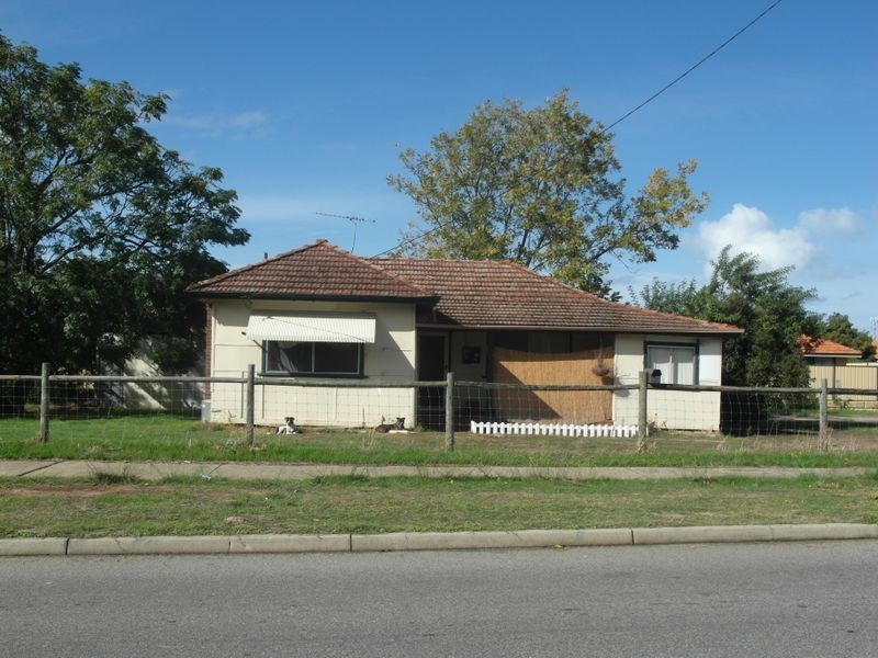 7 Station Street, Gosnells WA 6110