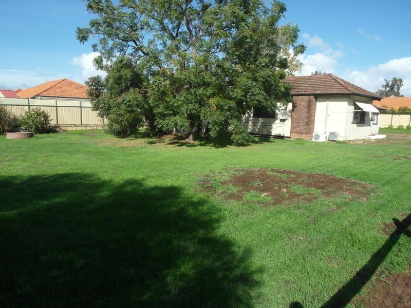 7 Station Street, Gosnells WA 6110