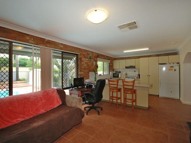 24 Rex Street, Gosnells WA 6110