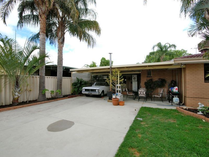 24 Rex Street, Gosnells WA 6110