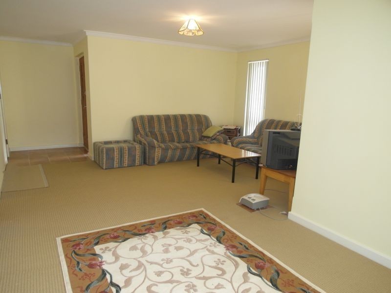 34 Hilton Crescent, Maddington WA 6109