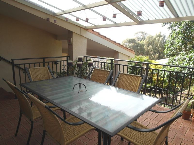 17 Carina Circle, Halls Head WA 6210