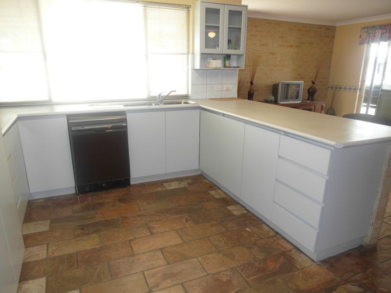 47 Hibiscus Road, Maddington WA 6109