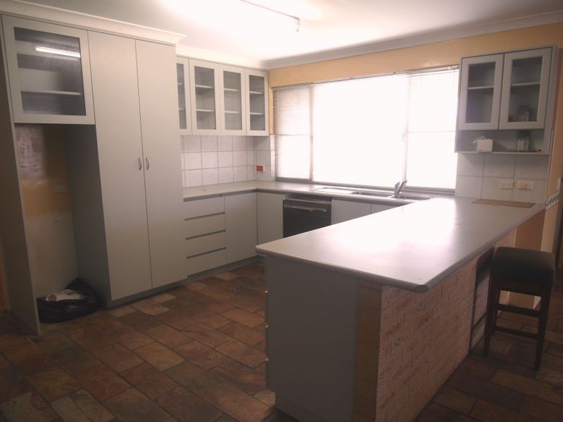 47 Hibiscus Road, Maddington WA 6109