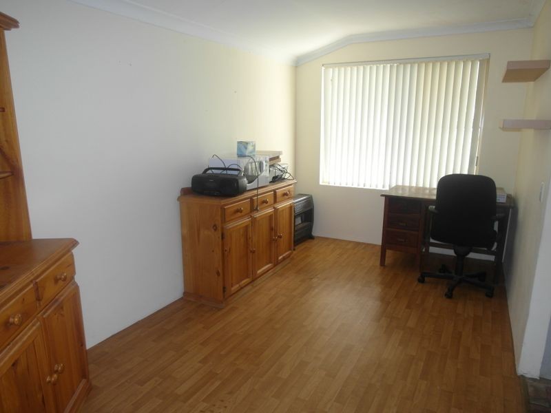 47 Hibiscus Road, Maddington WA 6109