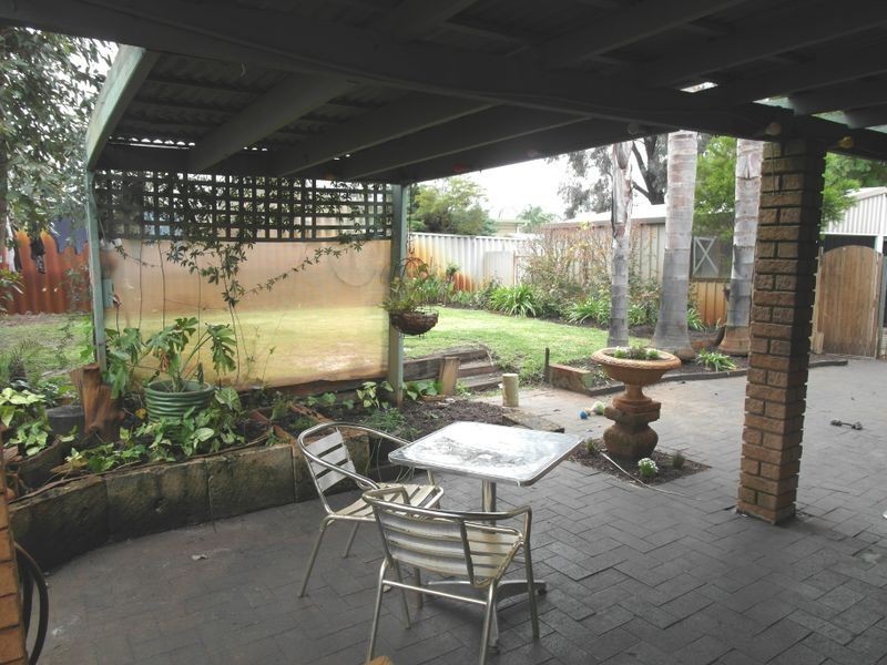 30 Dwyer Crescent, Gosnells WA 6110