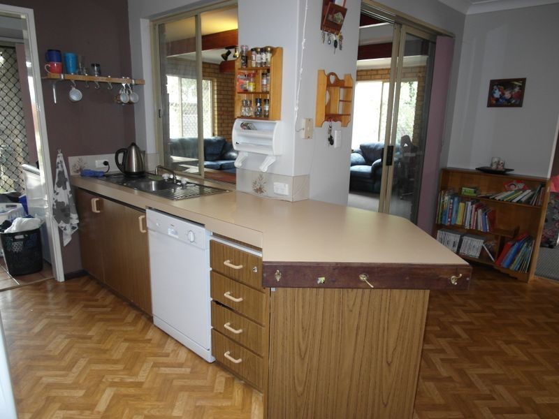 30 Dwyer Crescent, Gosnells WA 6110