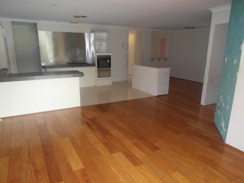 79 Invereness Circle, Westfield WA 6111