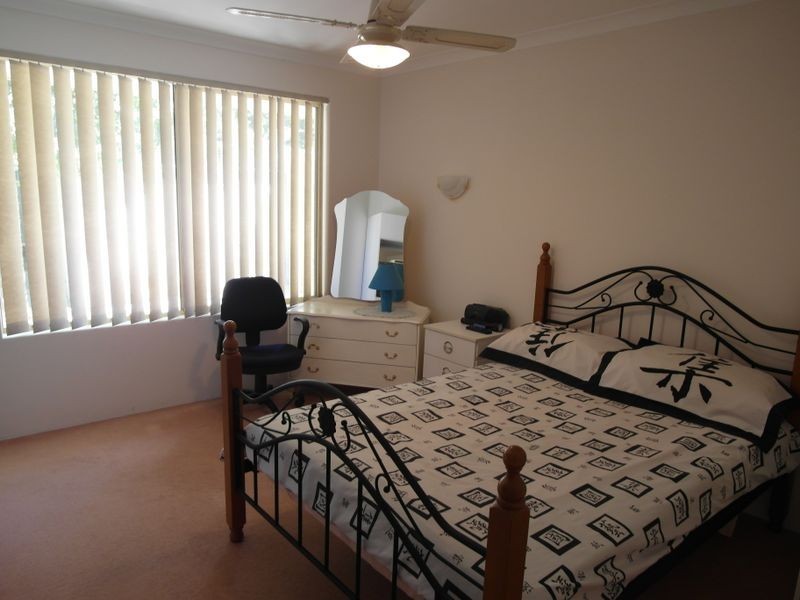 10 Piesse Place, Seville Grove WA 6112