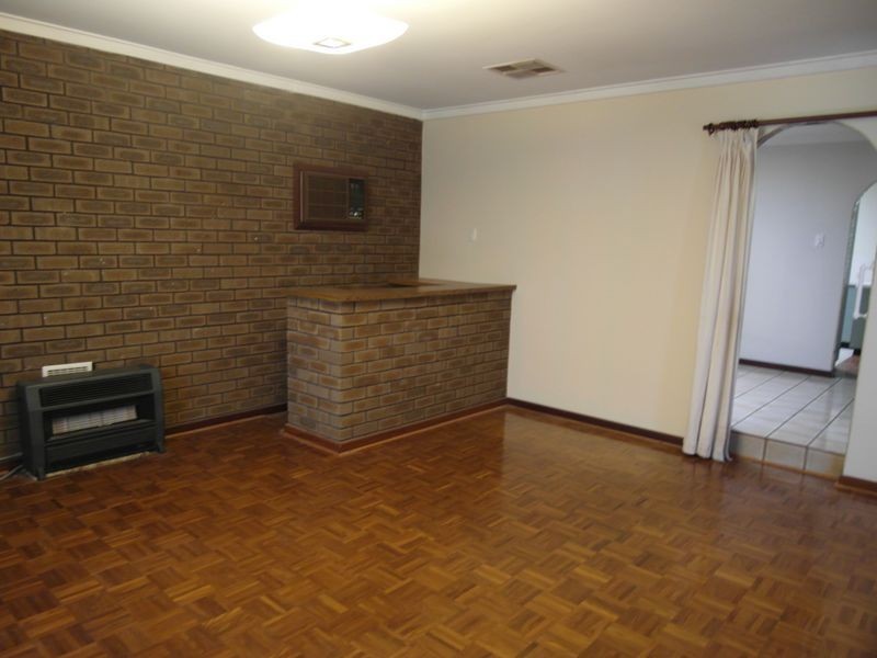 10 Watson Street, Gosnells WA 6110