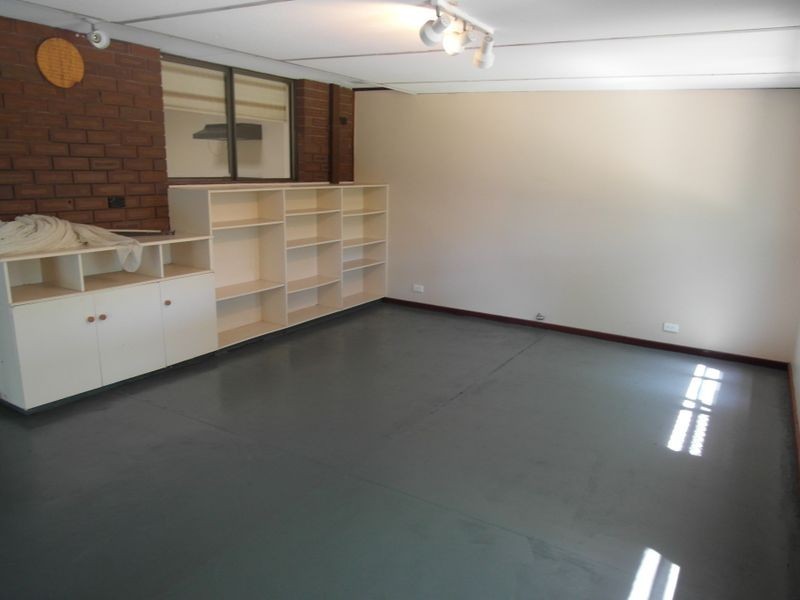 10 Watson Street, Gosnells WA 6110