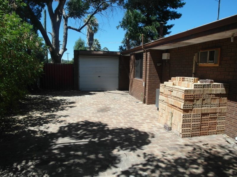 22 Redtingle Road, Westfield WA 6111