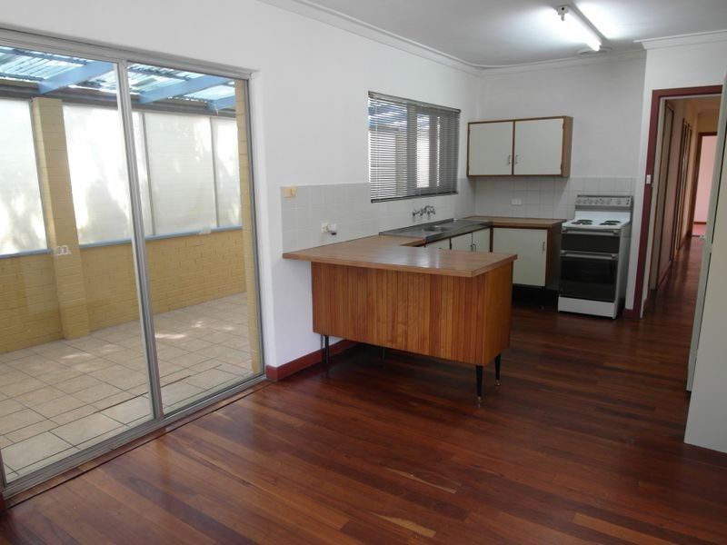 52 Eynesford Street, Gosnells WA 6110