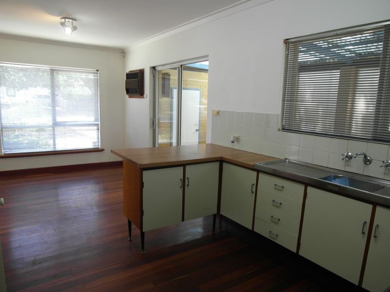 52 Eynesford Street, Gosnells WA 6110