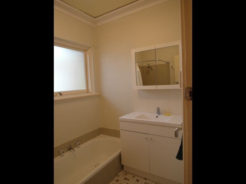 52 Eynesford Street, Gosnells WA 6110