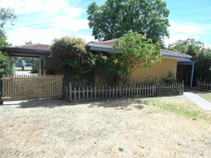 52 Eynesford Street, Gosnells WA 6110